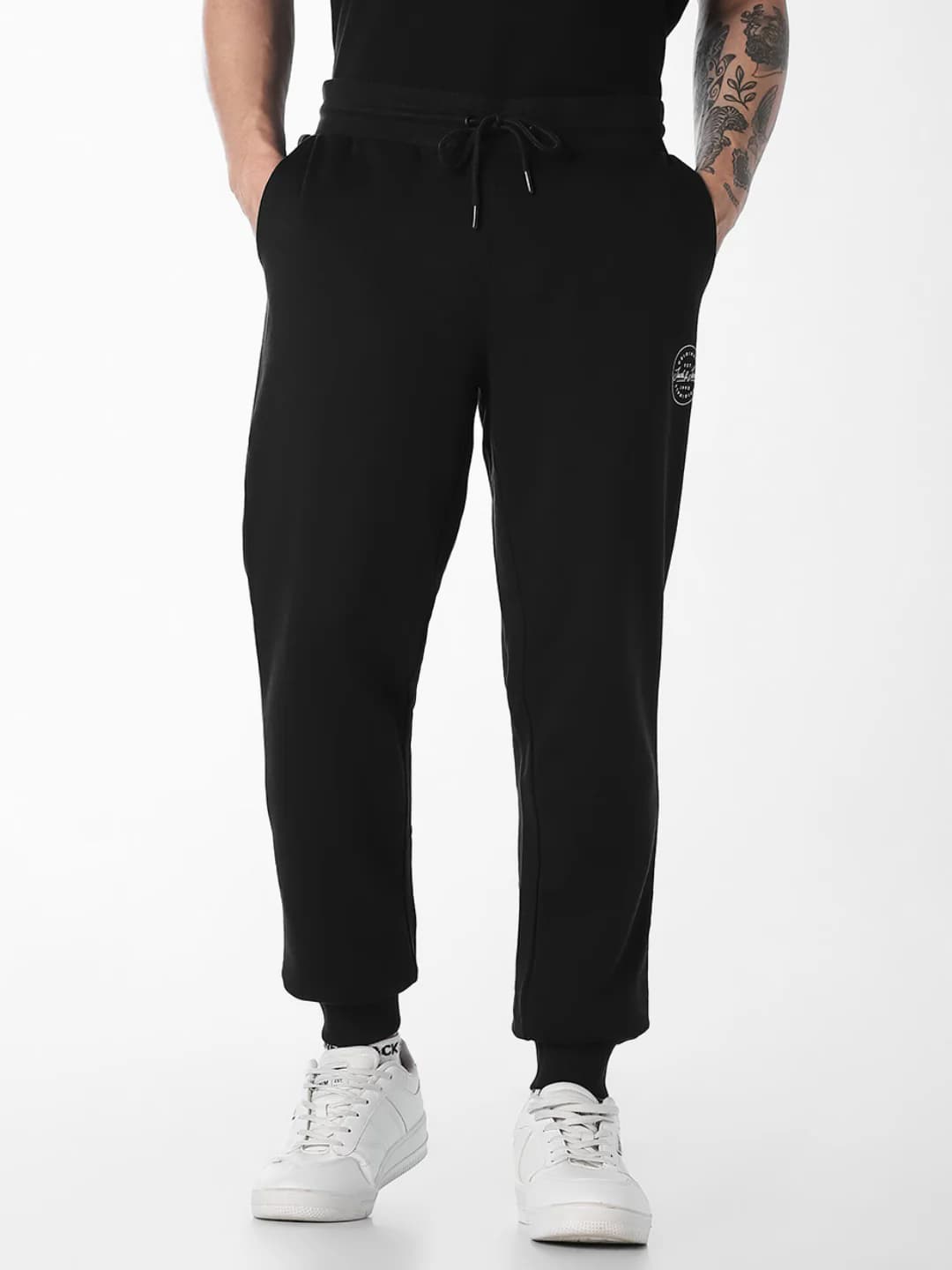 Men's Black Casual Slim Fit Low Rise Trackpant