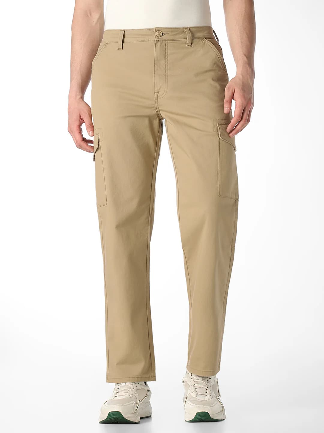 Men's Beige Casual Regular Fit Low Rise Cargos