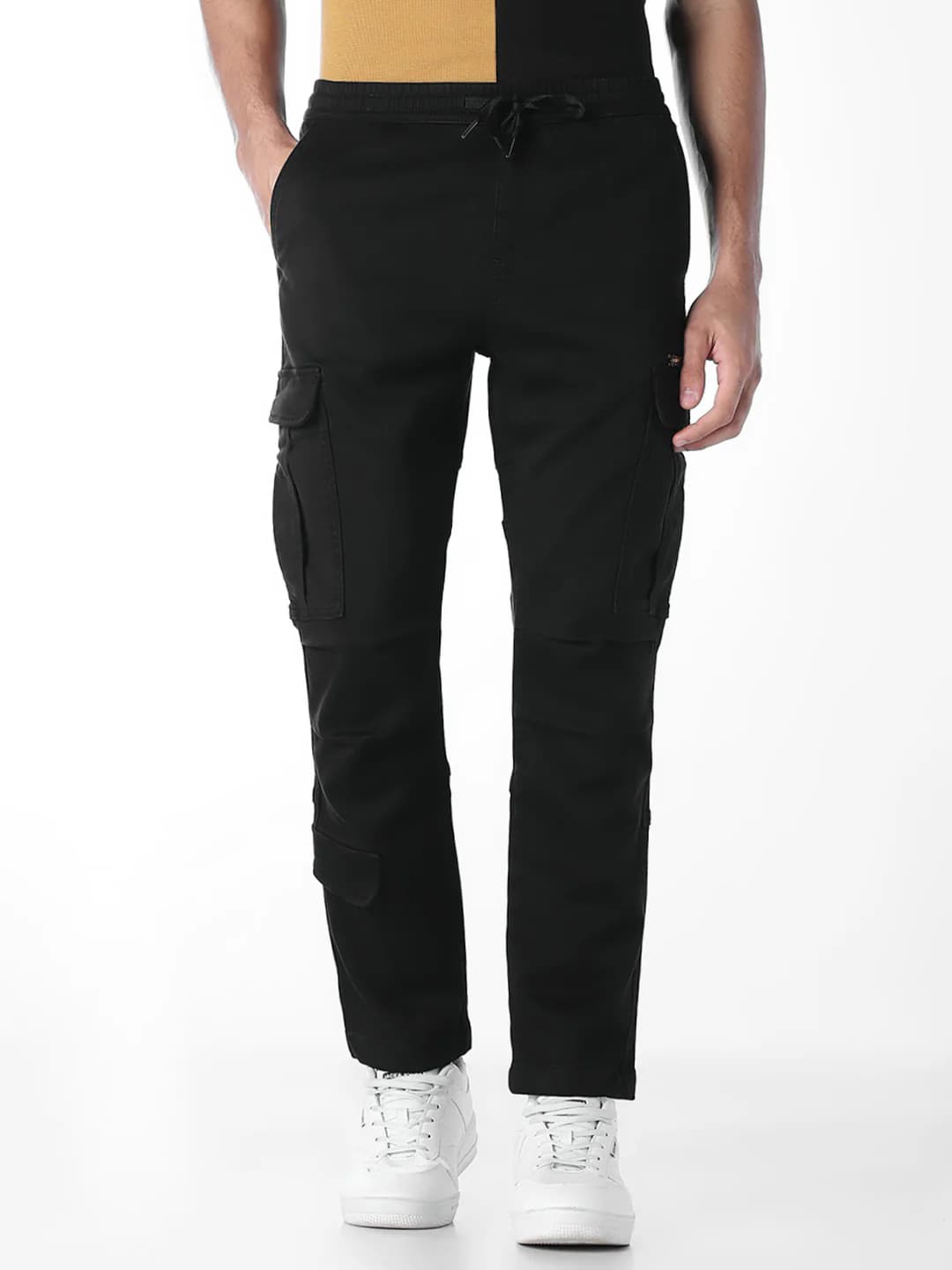 Men's Black Casual Low Rise Regular Fit Cargos