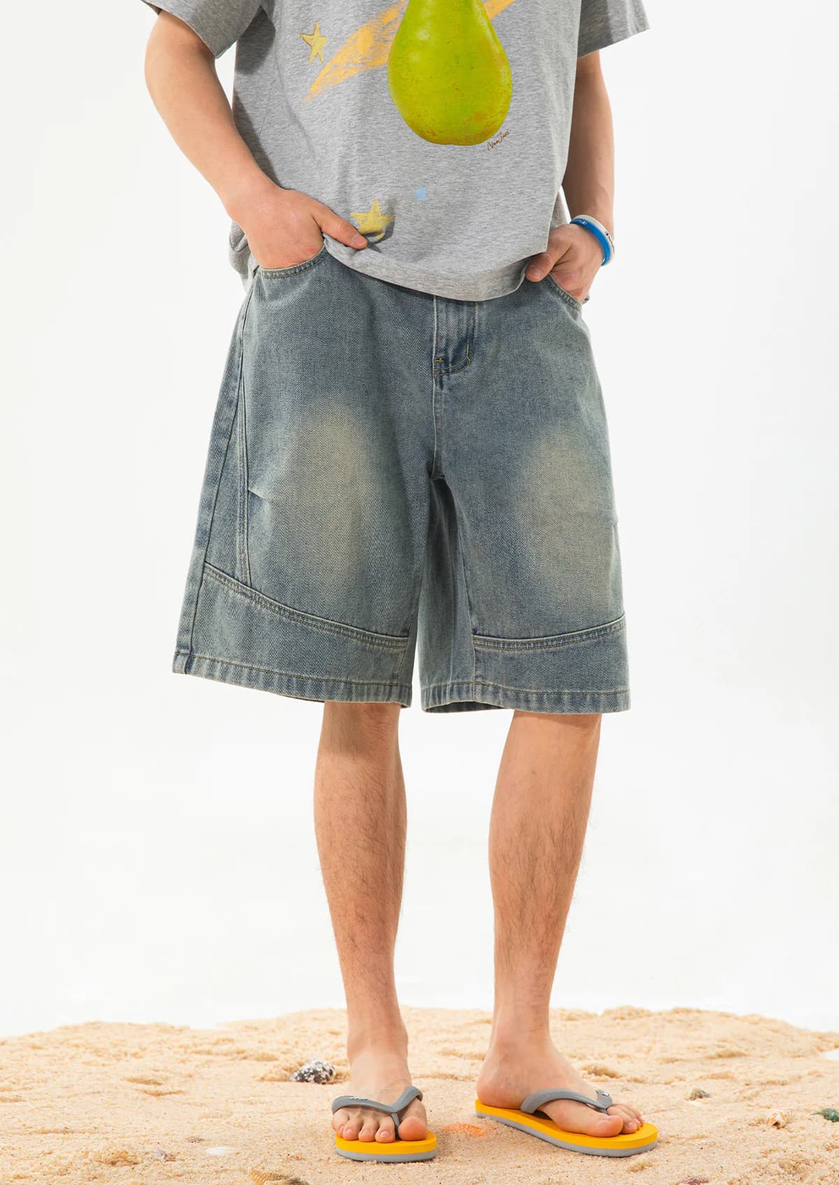 Men's Blue Casual Solid Regular Fit Mid Rise Shorts
