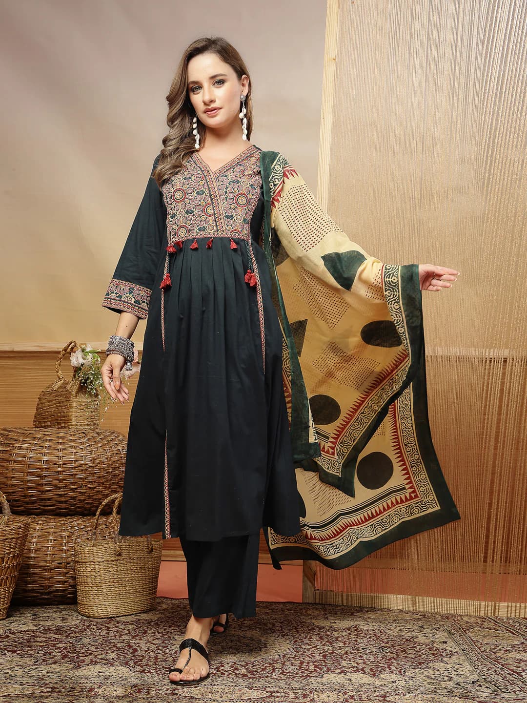 Women's Green Solid Cotton Straight Kurta Trouser Dupatta Set