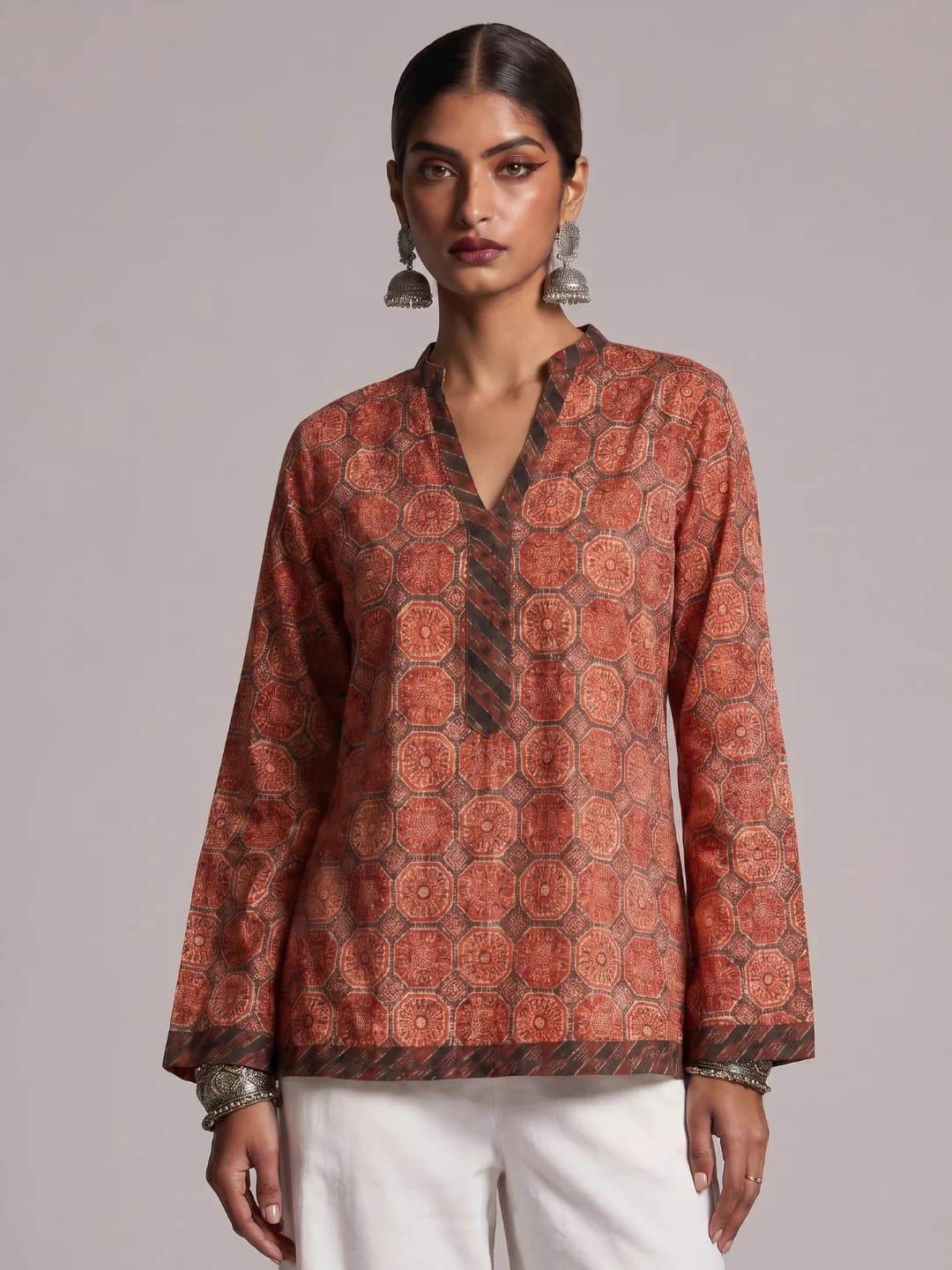 Women's Red Casual Full Sleeves Vaari Sleeved Kurti