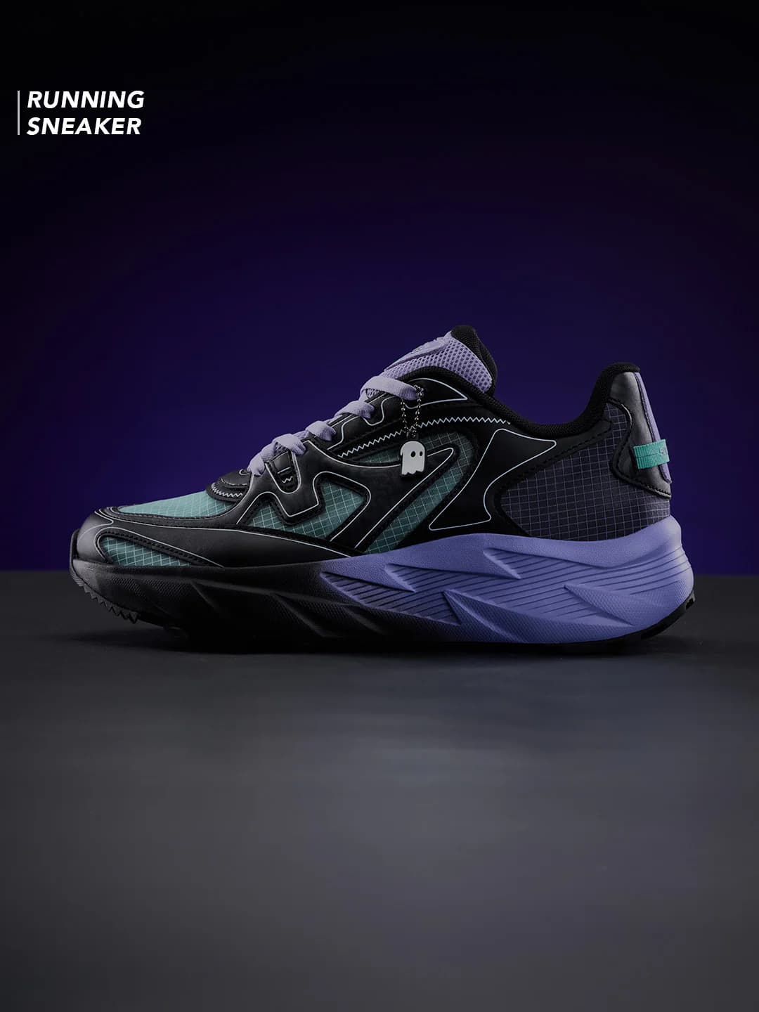 Men's Black Round Toe Polyurethane MACH 3 Low Top Sneakers