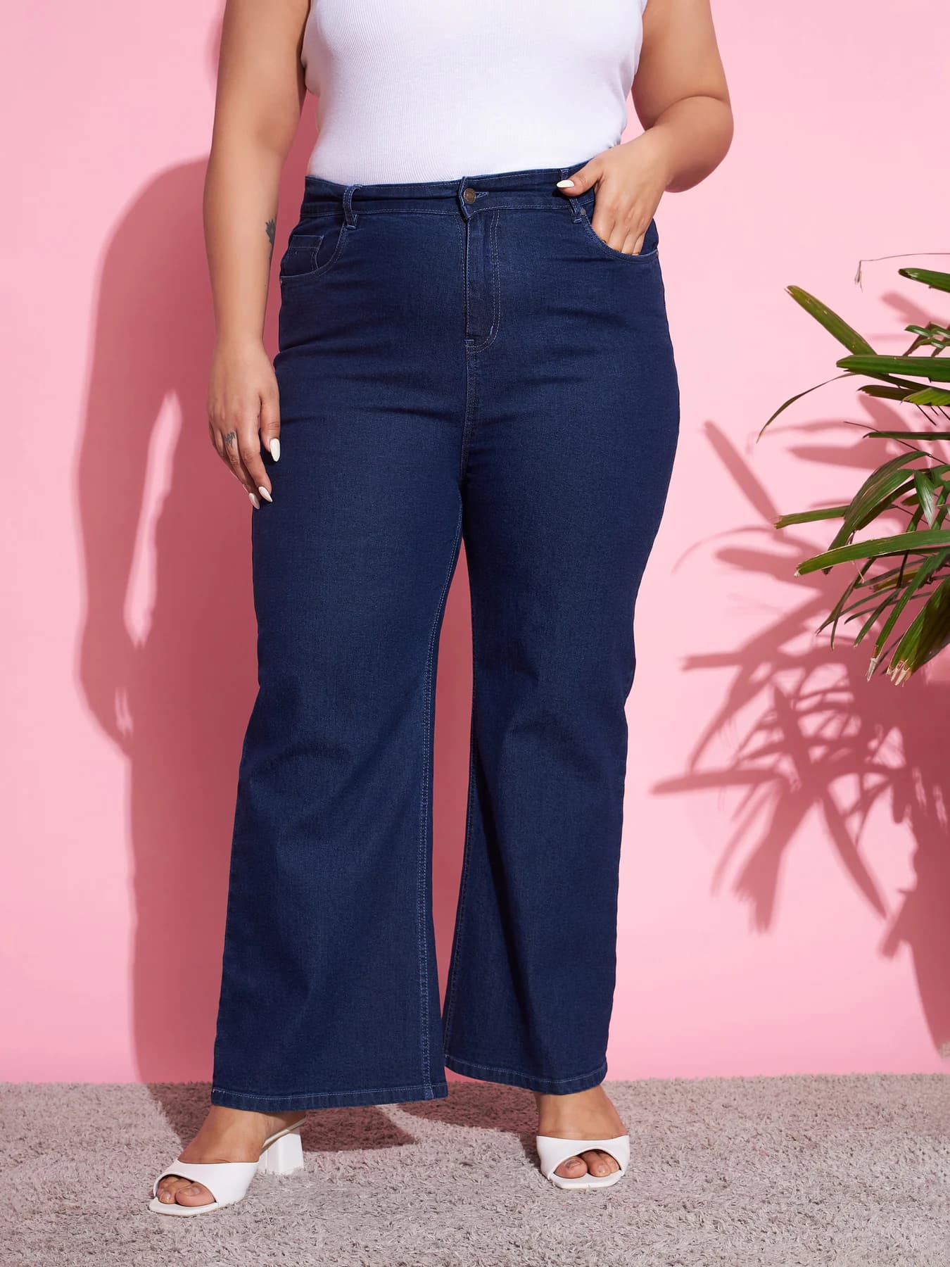 Women's Black Casual Solid Balloon Fit Mid Rise Jeans