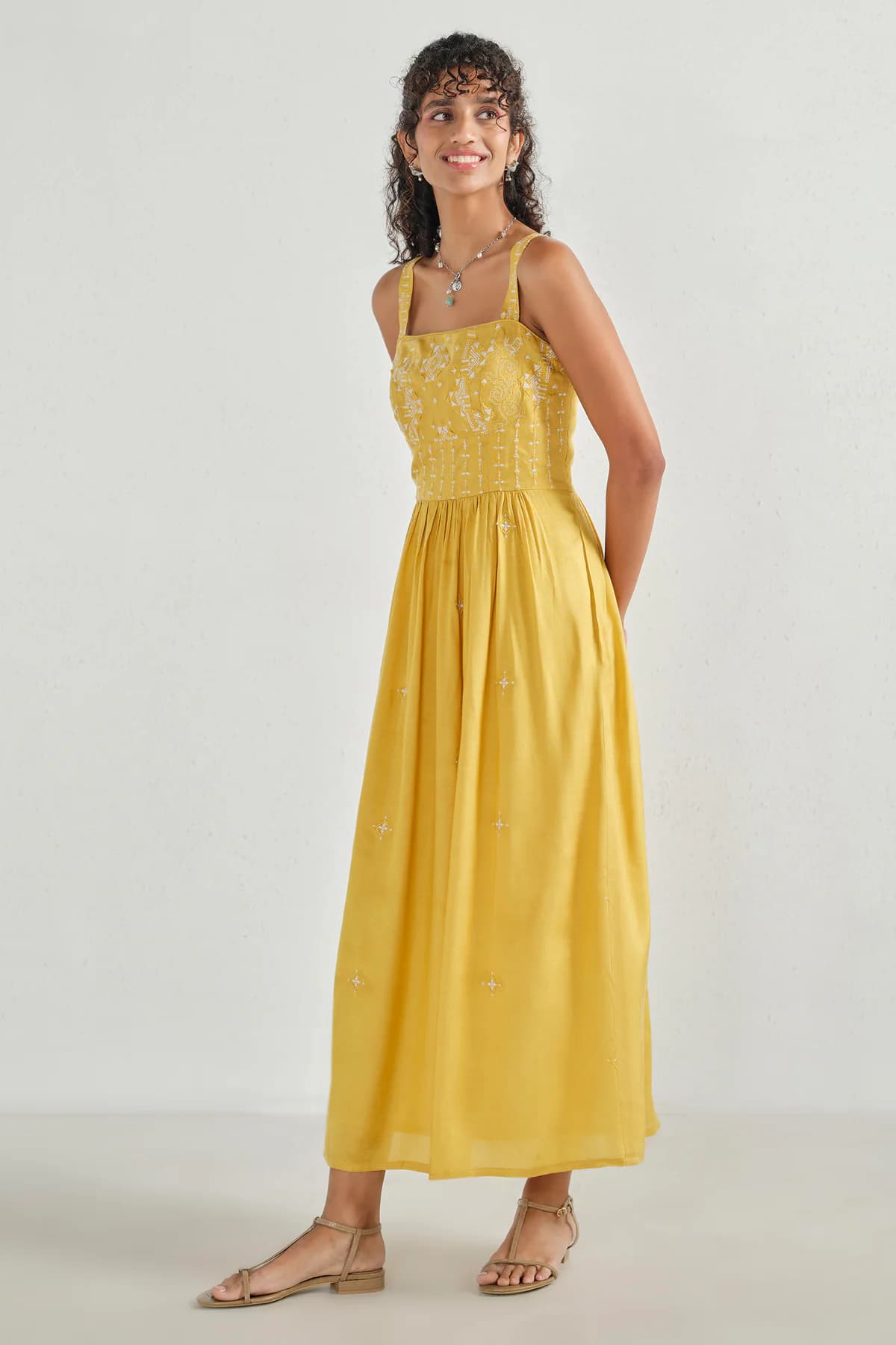 Women's Yellow Casual Sleeveless Solid Dress