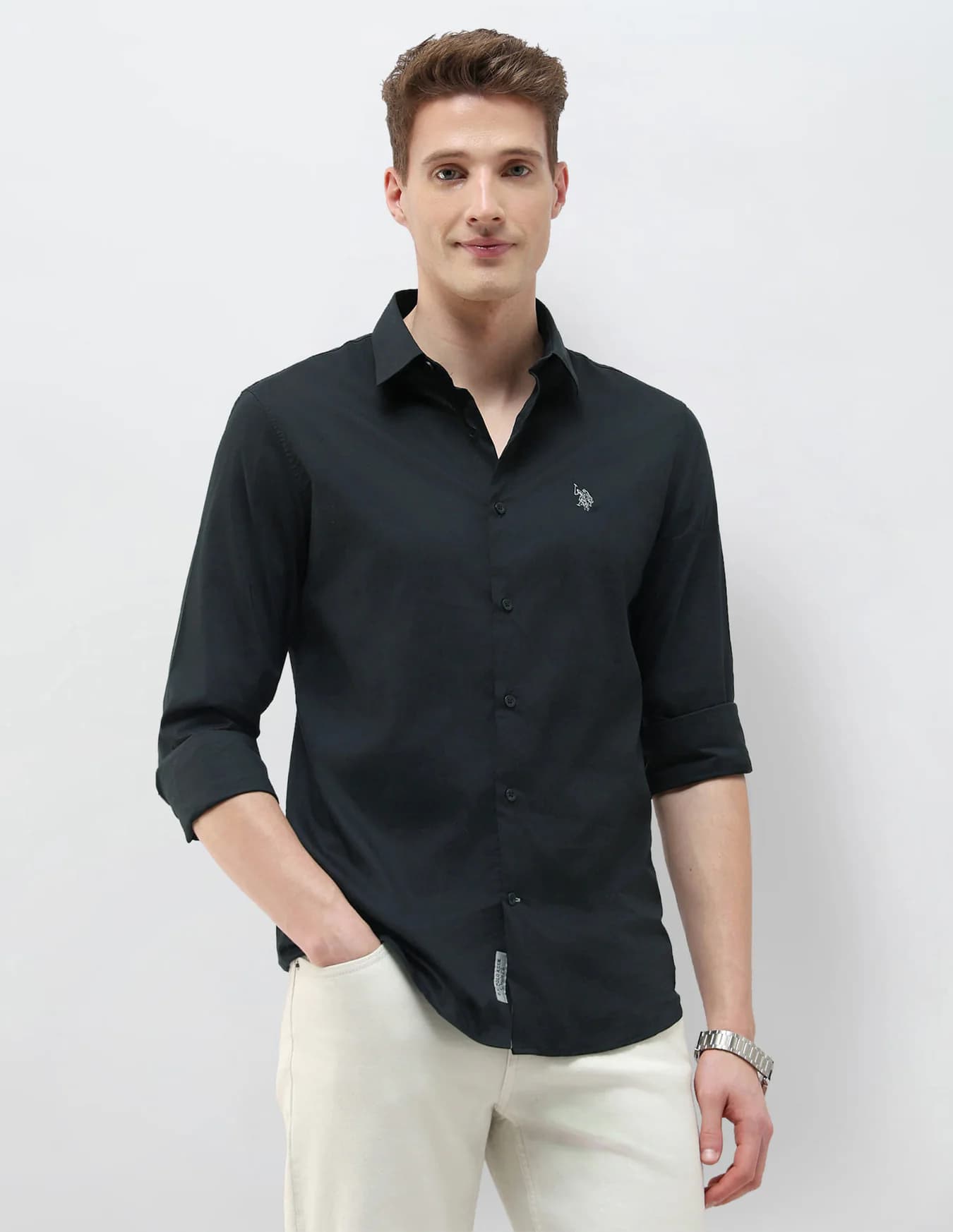 Men's Black Casual Regular Fit Full Sleeves Cutaway Collar Shirt