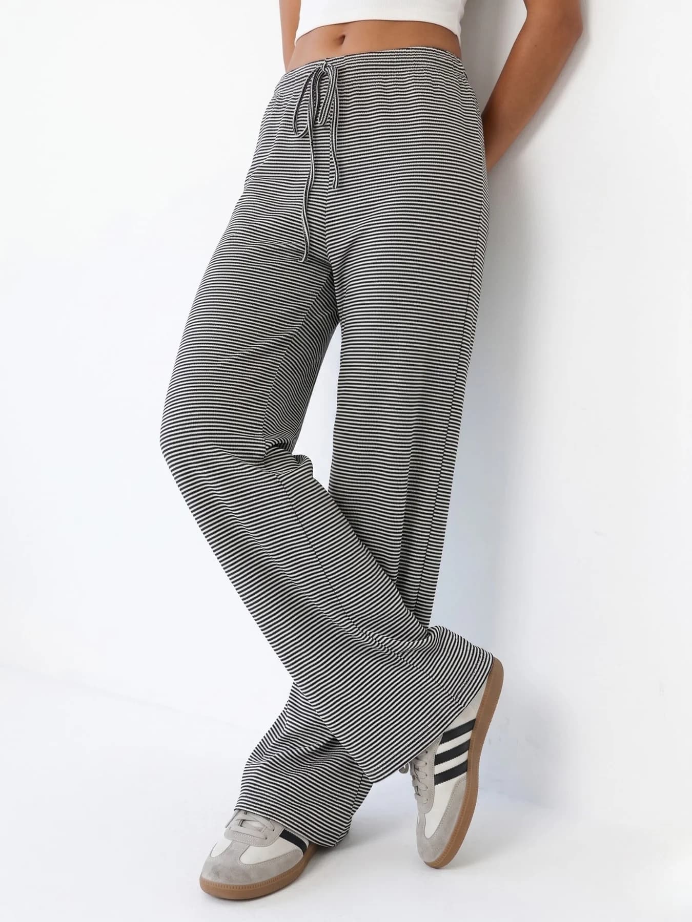 Women's Grey Low Waist Wide Leg Jogger