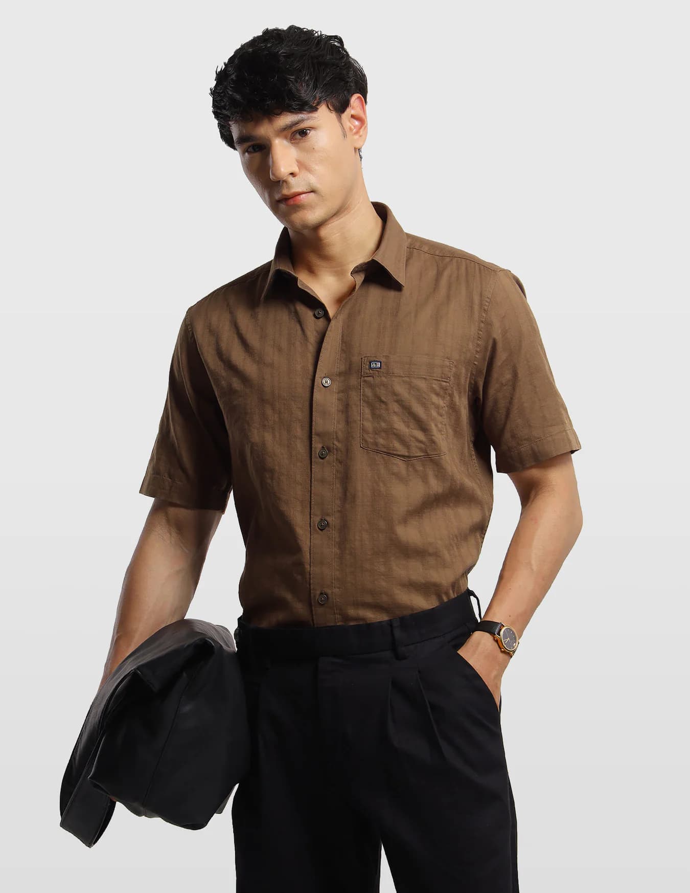 Men's Brown Casual Regular Fit Half Sleeves Self-Design Shirt