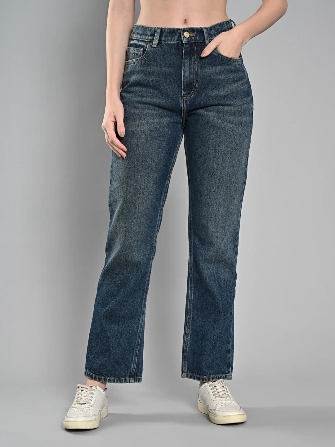 Women's Blue Casual Solid Slim Fit Mid Rise Faded Jeans