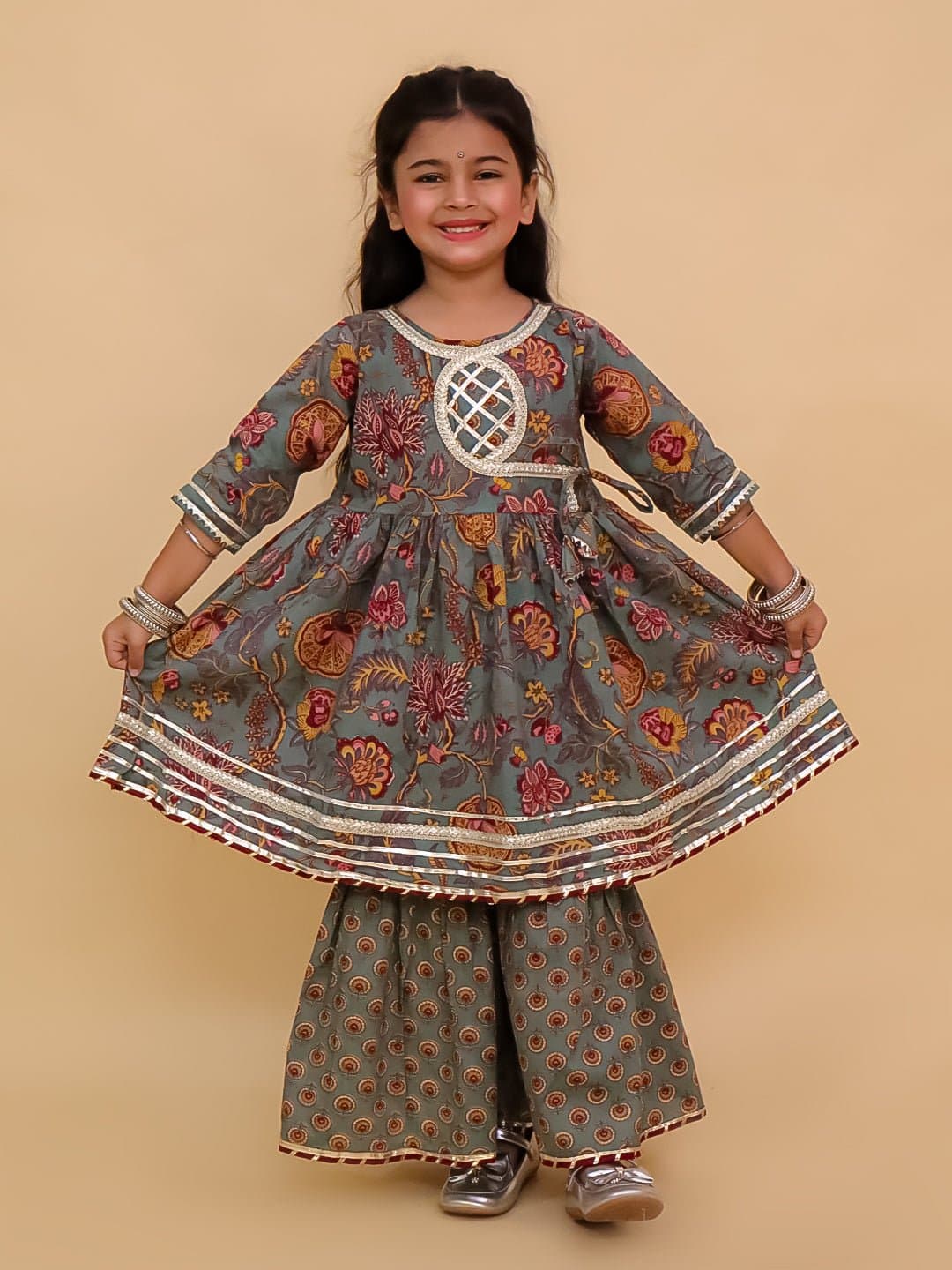 Girls Grey Casual Printed Regular Fit Kurta Set