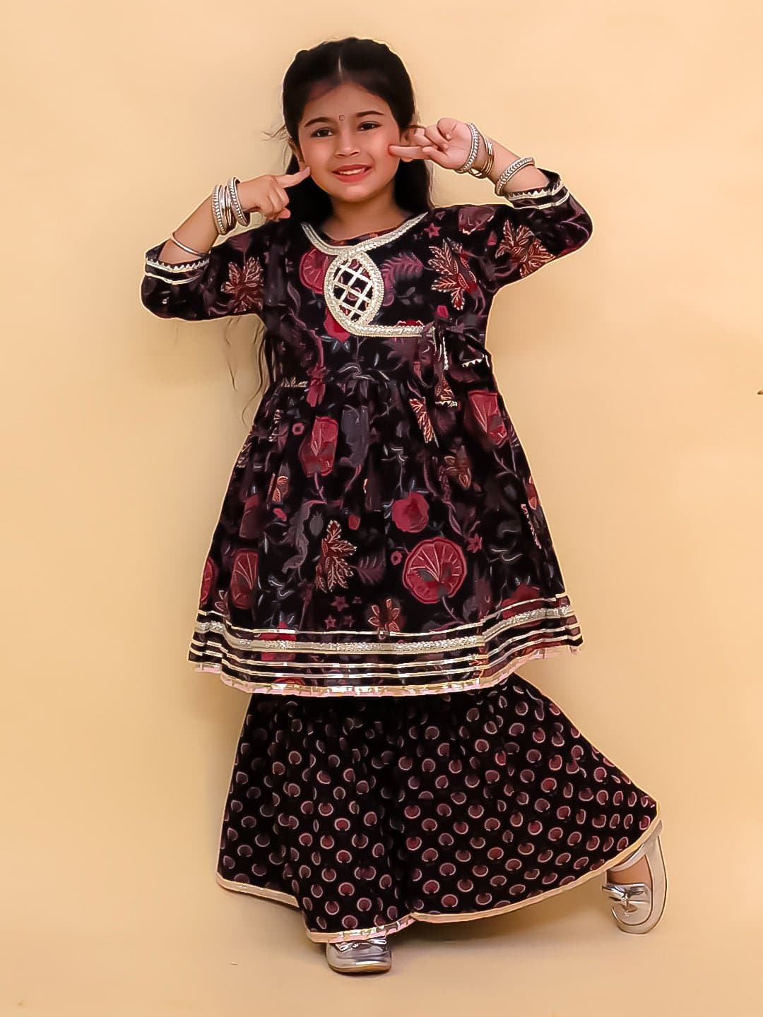 Girls Black Casual Printed Regular Fit Kurta Set