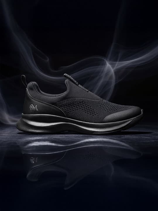 Men's Black Casual Flat Knitted Round Toe Slip-Ons Walking Sneakers