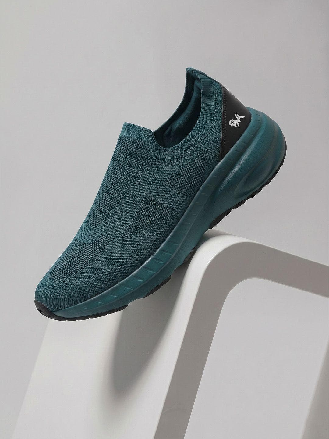 Unisex Green Casual Flat Knitted Round Toe Slip-Ons Walking Sneakers