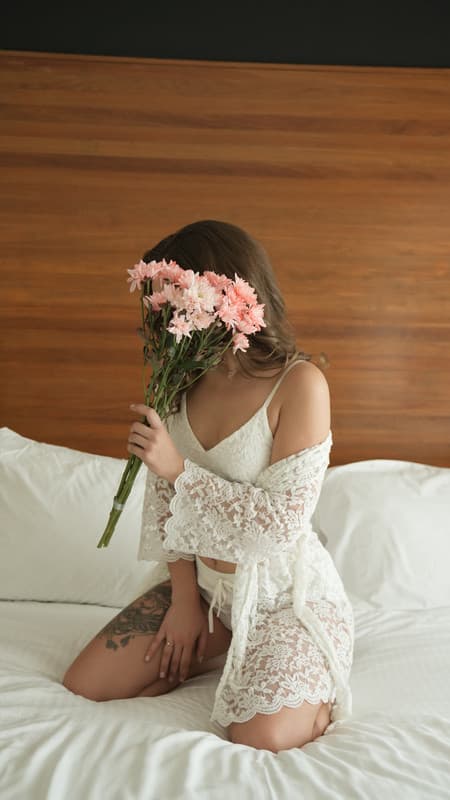 Women's White Lace Floral Robe