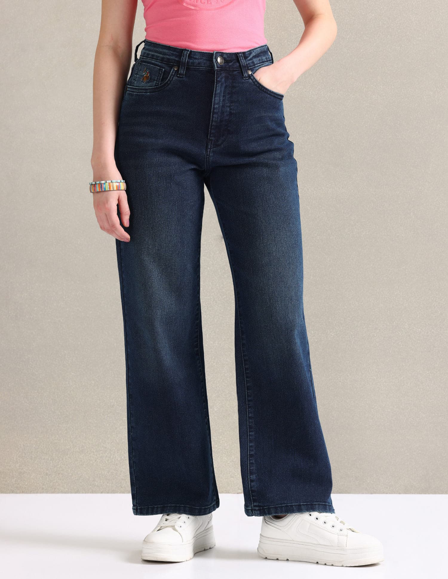 Women's Blue Straight Fit Solid Jeans