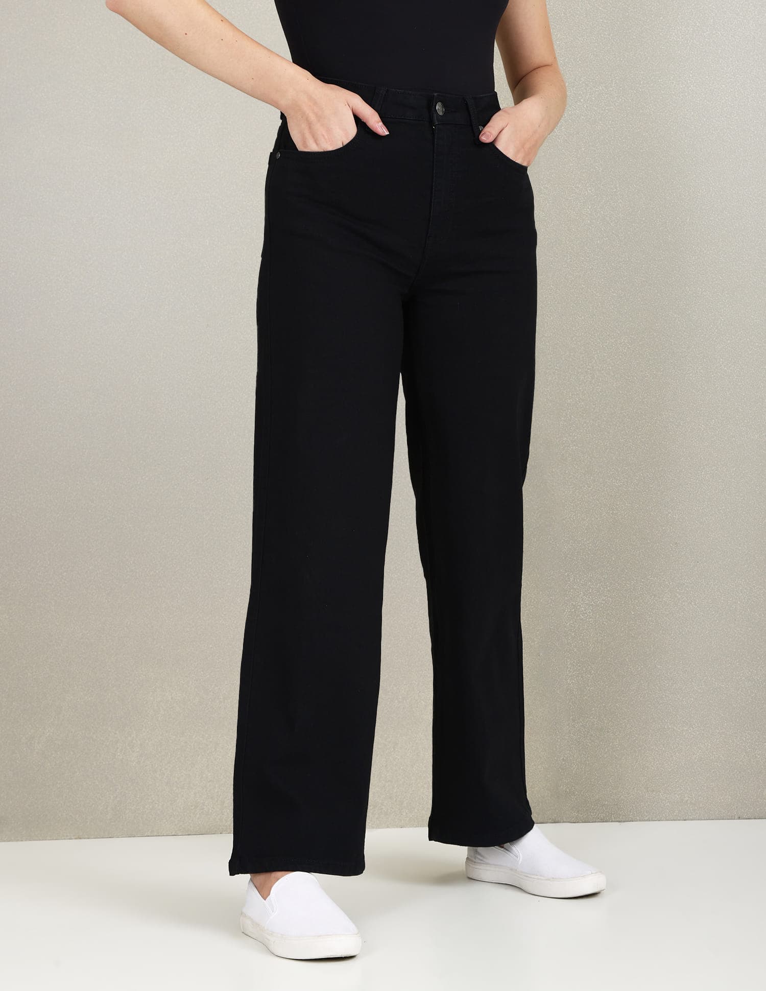 Women's Black High Rise Wide Leg Jeans