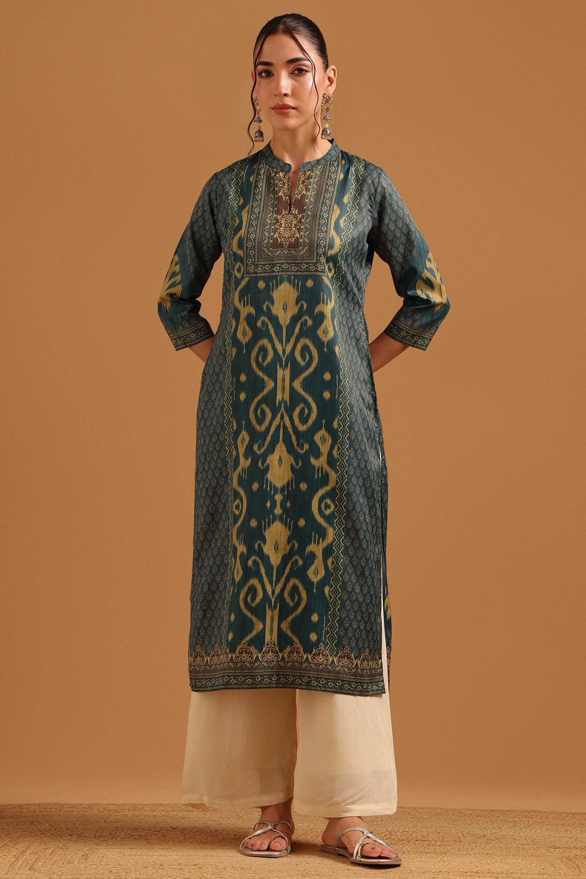 Women's Green Festive Mandarin Collar Regular Fit Kurta