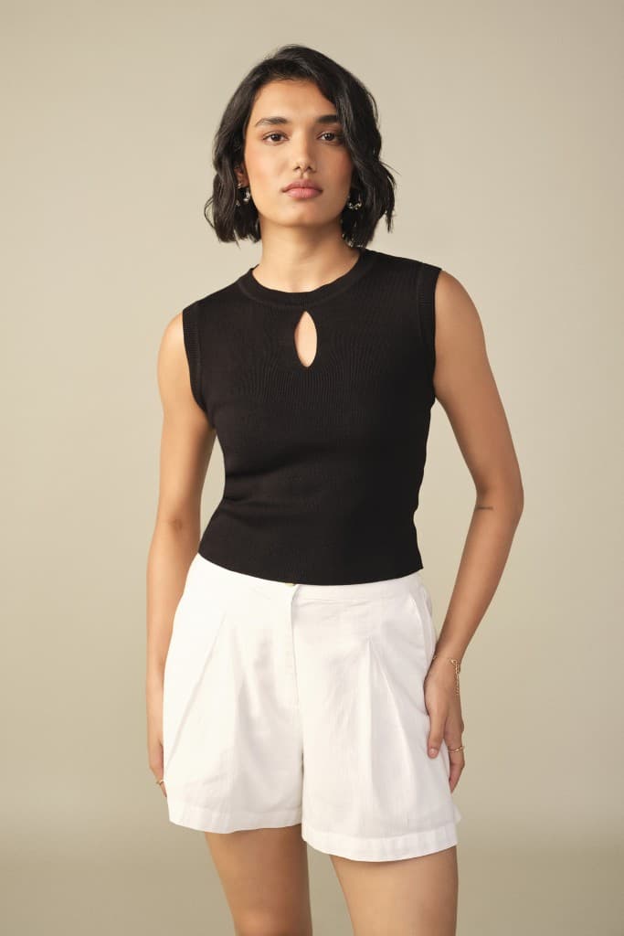 Women's Black Casual Regular Fit Round Neck Top